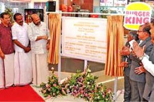 സിയാലിൽ ബ്രാൻഡഡ് ഫുഡ് കോർട്ട്