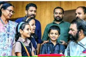 ‘മന്ത്രിയപ്പൂപ്പ’നോട് കുട്ടികൾ സ്കൂളിന് നല്ലൊരു കെട്ടിടം വേണം
