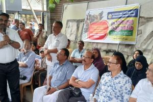 തെരുവ് നായകളിൽ നിന്നും സംരക്ഷണമാവശ്യപ്പെട്ട് പ്രകടനവും പൊതുയോഗവും