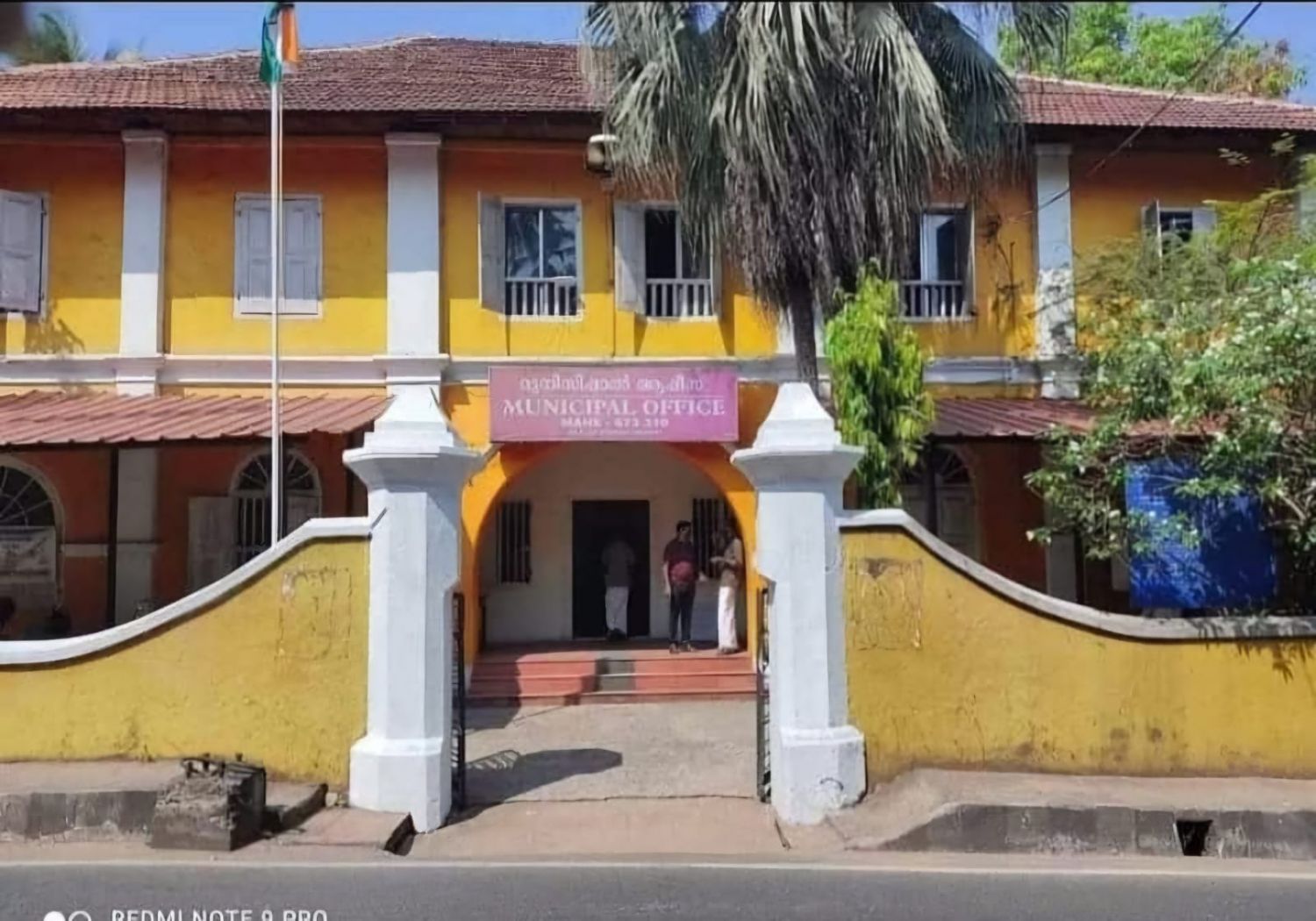 ആർക്ക് മുൻസിപ്പാൽ തെരഞ്ഞെടുപ്പ് ? : ചാലക്കര പുരുഷു