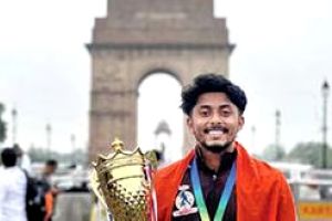 സോഫ്റ്റ് ബേസ് ബോൾ; കിരീടം നേടിയ ടീമിൽ കരിമ്പ സ്വദേശിയും