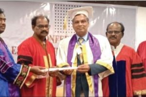 ഡോ.സുരേഷ്കെ.ഗുപ്തന് പി.എച്ച്.ഡി ശ്രീകൃഷ്ണപുരം: ആഫ്രിക്കൻ മൂൺ യൂണിവേഴ്‌സിറ്റിയിൽ നിന്ന്