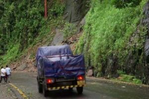 താമരശ്ശേരി ചുരം; മള്‍ട്ടി ആക്‌സില്‍ വാഹനങ്ങള്‍ക്ക് നിരോധനം; മറ്റുള്ളവ നിയന്ത്രണവിധേയമായി കടത്തിവിടും