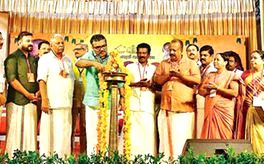 ഓണം കുടുംബശ്രീക്കൊപ്പം; സംസ്ഥാനതല വിപണനമേള തുടങ്ങി