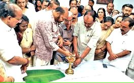 സദ്യയുണ്ണാൻ ഇക്കുറി വിദേശികളും