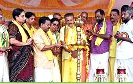 വർണാഭമായ ഘോഷയാത്രയോടെ ശ്രീനാരായണഗുരുദേവജയന്തി ആഘോഷം