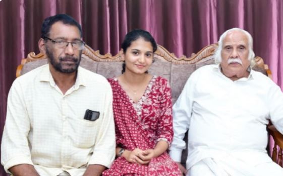 jeena-father-with-kkn