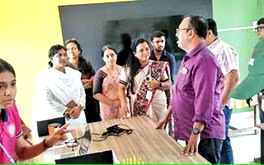ടിങ്കറിങ് ലാബ് പദ്ധതി പഠിക്കാൻ ഒഡിഷ സംഘം പൂത്തക്ക സ്കൂ‌ളിലെത്തി