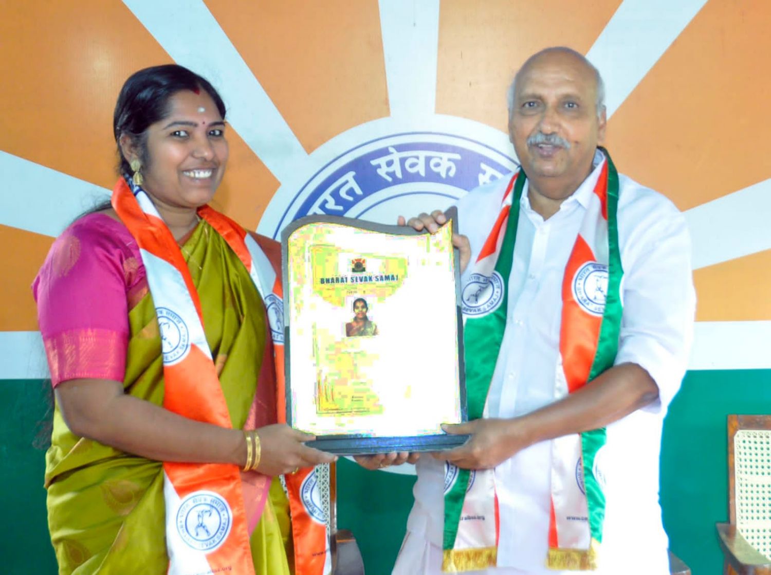 ഡോ.ലക്ഷ്മിദേവി സി ജിക്ക് ഭാരത് സേവക് സമാജ് (BSS) അവാർഡ്