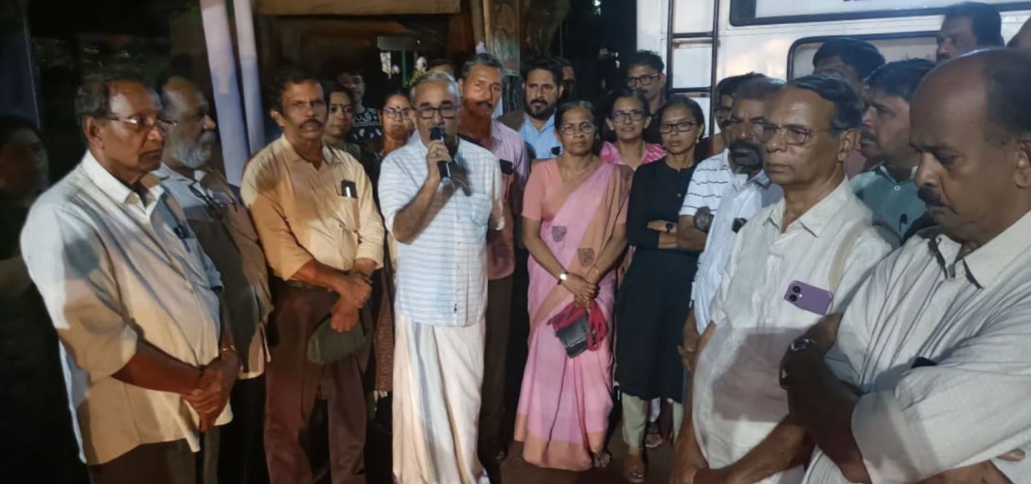 സാംസ്‌കാരിക പൈതൃകം തേടി പുകസയുടെ യാത്ര; പാലക്കാടും മലപ്പുറത്തും പര്യടനം