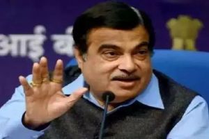 നിതിൻ ഗഡ്‍കരിയുടെ വമ്ബൻ പ്രഖ്യാപനം; 6 മാസത്തിനകം ഇലക്‌ട്രിക് കാര്‍ വില പെട്രോള്‍ കാറുകള്‍ക്ക് തുല്യമാകും, സുപ്രധാന പ്രഖ്യാപനം