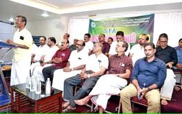 സെവൻസ് ഫുട്ബോൾ അസോസിയേഷൻ പിളർന്നു; ഔദ്യോഗിക പക്ഷത്തിന് വിമതരുടെ ചുവപ്പ് കാർഡ്