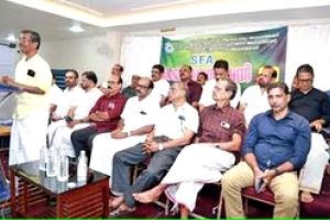 സെവൻസ് ഫുട്ബോൾ അസോസിയേഷൻ പിളർന്നു; ഔദ്യോഗിക പക്ഷത്തിന് വിമതരുടെ ചുവപ്പ് കാർഡ്