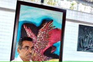 വിഷയങ്ങളിലെ വൈവിധ്യവുമായി ടി. ഭരതൻ്റെ ചിത്രപ്രദർശനം