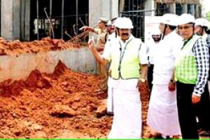 കോഴിക്കോട് റെയിൽവേ സ്റ്റേഷൻ നവീകരണം മന്ദഗതിയിൽ; വേഗംകൂട്ടണമെന്ന് കേന്ദ്രമന്ത്രി