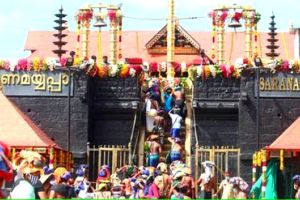 ശബരിമലയിലെ കട്ടിളപ്പാളി കാണാതായി; ദേവസ്വം ബോർഡും പ്രതി