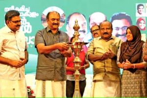 നവീകരണം പൂർത്തിയാക്കിയ എറണാകുളം ടൗൺഹാൾ നാടിന് സമർപ്പിച്ചു
