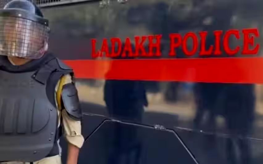 ലഡാക്കിലെ സംഘർഷം; ഒടുവിൽ സമരക്കാർക്ക് വഴങ്ങി; ജുഡീഷ്യൽ അന്വേഷണം പ്രഖ്യാപിച്ച് കേന്ദ്രം
