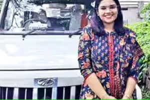 ഇരുപത്തിമൂന്ന് വയസ്സിൽ പഞ്ചായത്ത് സെക്രട്ടറി; പ്രായം കൊണ്ട് ചരിത്രംരചിച്ച് ഗൗരി