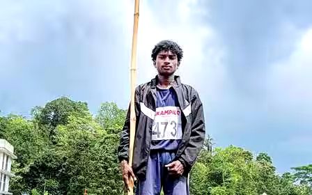 അഭിനവിന് ഇനി മുളവടികുത്തി ചാടേണ്ടസർക്കാർ പോൾ വാങ്ങിനൽകും