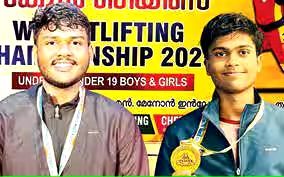 സംസ്ഥാന സ്കൂൾ കായികമേളഭാരോദ്വഹനത്തിൽ താരങ്ങളായി സഹോദരങ്ങൾ