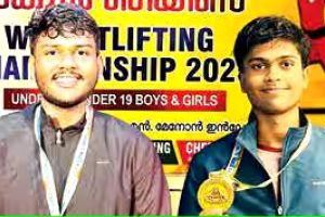 സംസ്ഥാന സ്കൂൾ കായികമേളഭാരോദ്വഹനത്തിൽ താരങ്ങളായി സഹോദരങ്ങൾ