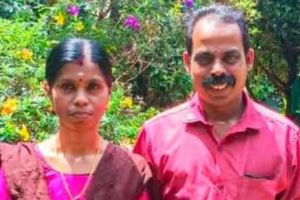 സര്‍ട്ടിഫിക്കറ്റുകളെടുക്കാന്‍ വീട്ടിലേക്കെത്തി; കോണ്‍ക്രീറ്റ് പാളിക്കടിയില്‍പ്പെട്ട് ബിജു; തീരാ‌നോവ്