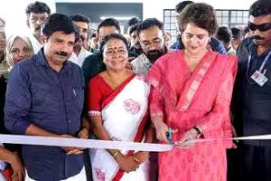 പ്രിയങ്കാഗാന്ധി വിവിധ പദ്ധതികൾ ഉദ്ഘാടനംചെയ്തു