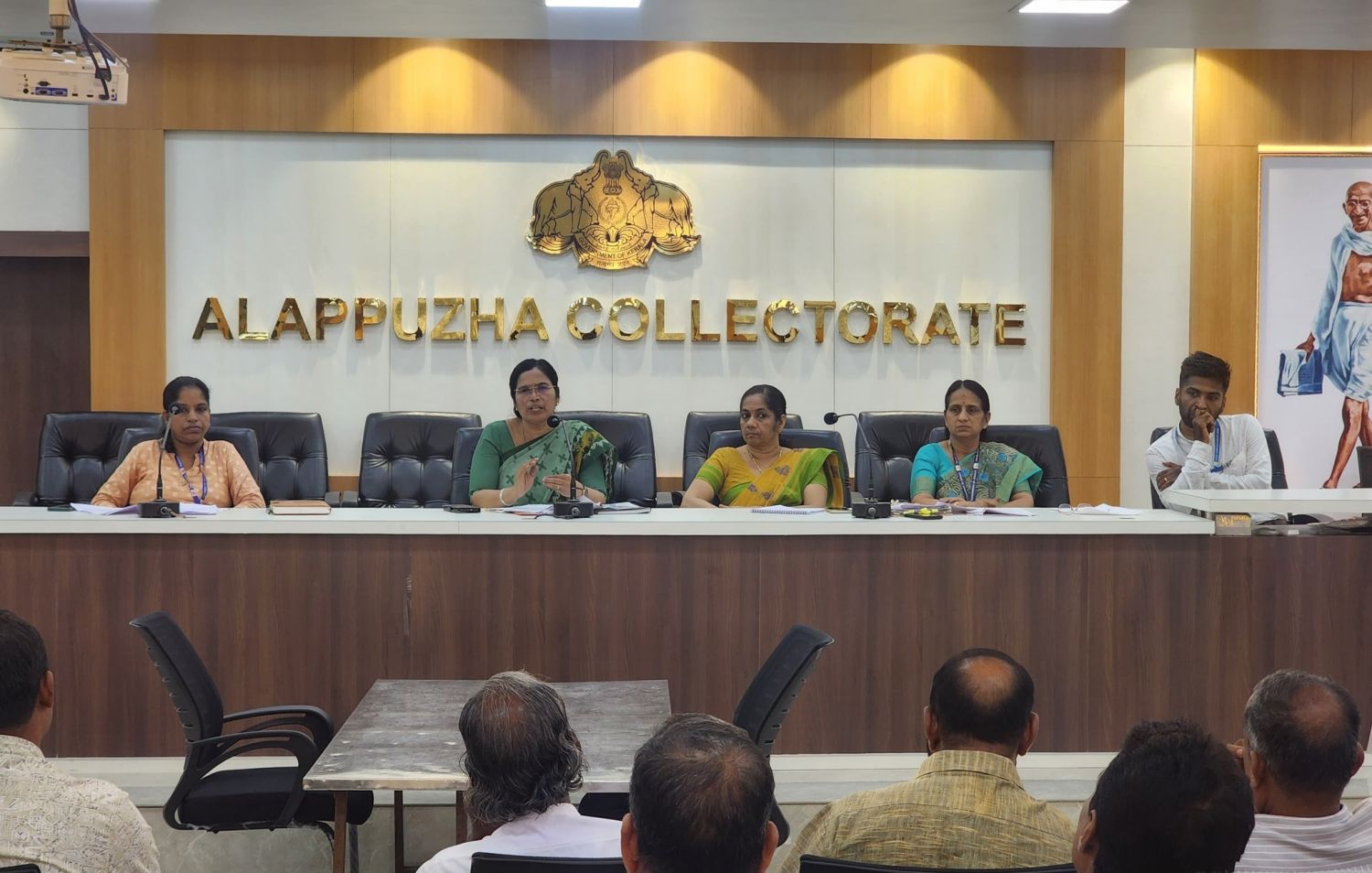 ഭക്ഷ്യസുരക്ഷ: ജില്ലാതല  വിജിലൻസ് കമ്മിറ്റി യോഗം ചേർന്നു