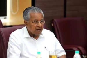 പ്രതിപക്ഷത്തിനും കേന്ദ്രത്തിനും മുഖ്യമന്ത്രിയുടെ വിമർശനം