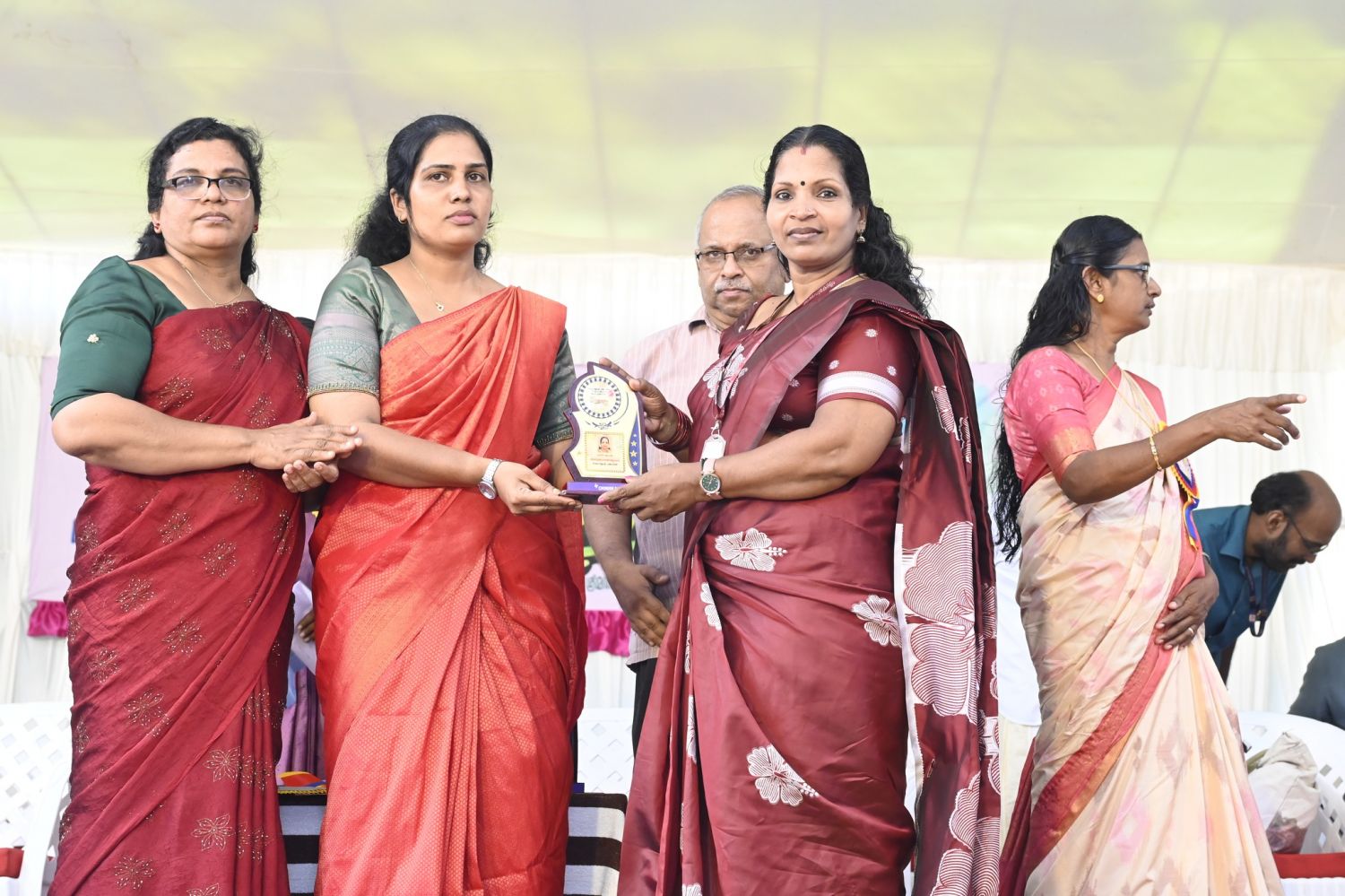 575122660_2889253284592768_8765732525574539711_n