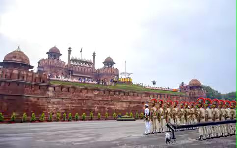 തീവ്രവാദി അറസ്റ്റ്; പ്രതികൾ ചിത്രങ്ങൾ പാകിസ്താനിലേക്ക് അയച്ചു