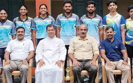 സെയ്ന്റ് ഡൊമിനിക്‌സ്‌ കോളേജ് ജേതാക്കൾ