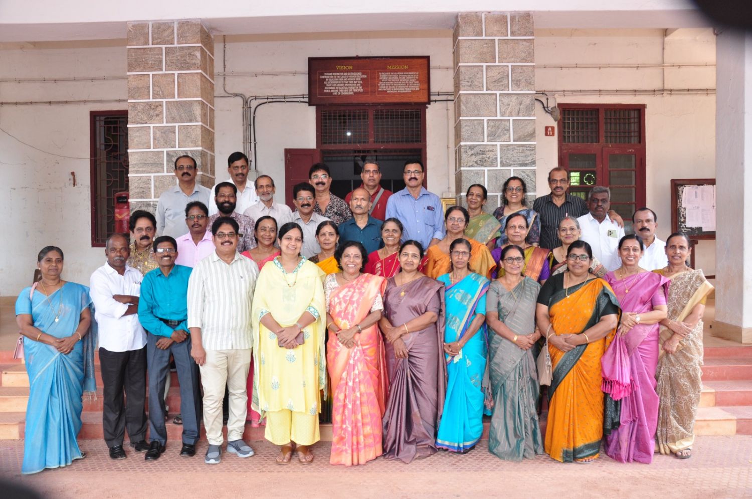 whatsapp-image-2025-11-15-at-19.28.05_baa6b225