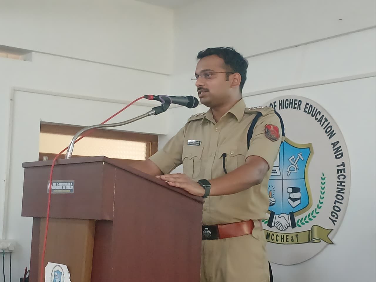 റാങ്ക് ജേതാക്കളെ ആദരിച്ചു.