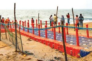 കുഴുപ്പിള്ളി ബീച്ചിൽ ഫ്ളോട്ടിങ് ബ്രിഡ്‌ജിൻ്റെ പ്രവർത്തനം പുനരാരംഭിച്ചു