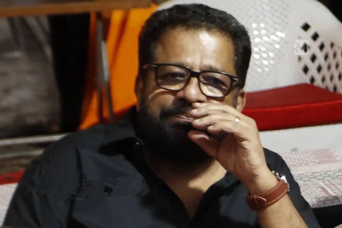 വോട്ടർ പട്ടിക: വി.എം. വിനുവിന്‍റെ ഹർജി തള്ളി; സെലിബ്രിറ്റിക്കും സാധാരണ പൗരനും ഒരേനിയമമെന്ന് ഹൈക്കോടതി