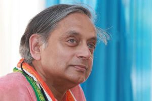 എസ്ഐആർ യോഗം ‘ബഹിഷ്കരിച്ച്’ തരൂർ; നാല് ചിത്രങ്ങളുമായി മോദിപ്രശംസയും,പ്രതികരിക്കാതെ കോണ്‍ഗ്രസ്