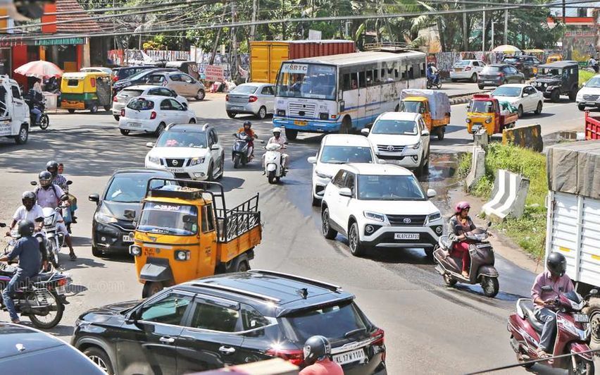 പഴയവാഹന ഉടമകളെ പിഴിയാൻ കേന്ദ്രവും സംസ്ഥാനവും ഒറ്റക്കെട്ട് ; ഫിറ്റ്‌നസ് ഫീസ് പത്തിരട്ടി കൂട്ടി