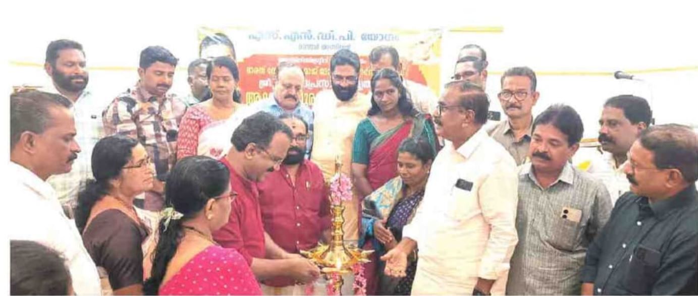 ഭാരത് സേവക് സമാജ് ദേശീയ അവാർഡ് ജേതാവ് രാജേന്ദ്രപ്രസാദ് അമൃതയെ എസ്.എൻ.ഡി.പി യോഗം മാന്നാർ യൂണിയൻ ആദരിച്ചു;