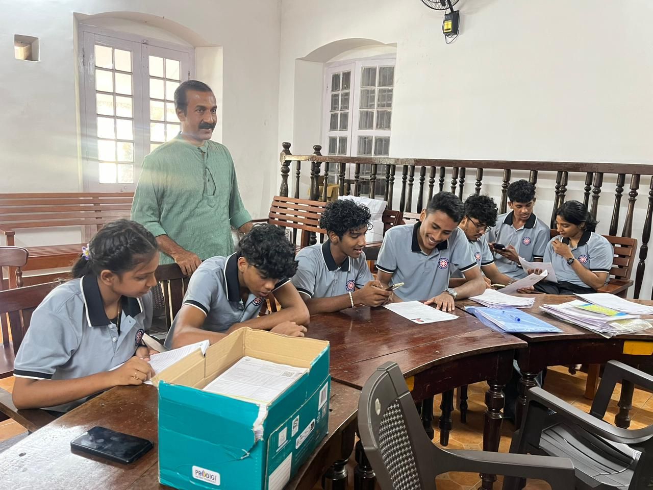 whatsapp-image-2025-11-23-at-21.47.23_ff6bc75c