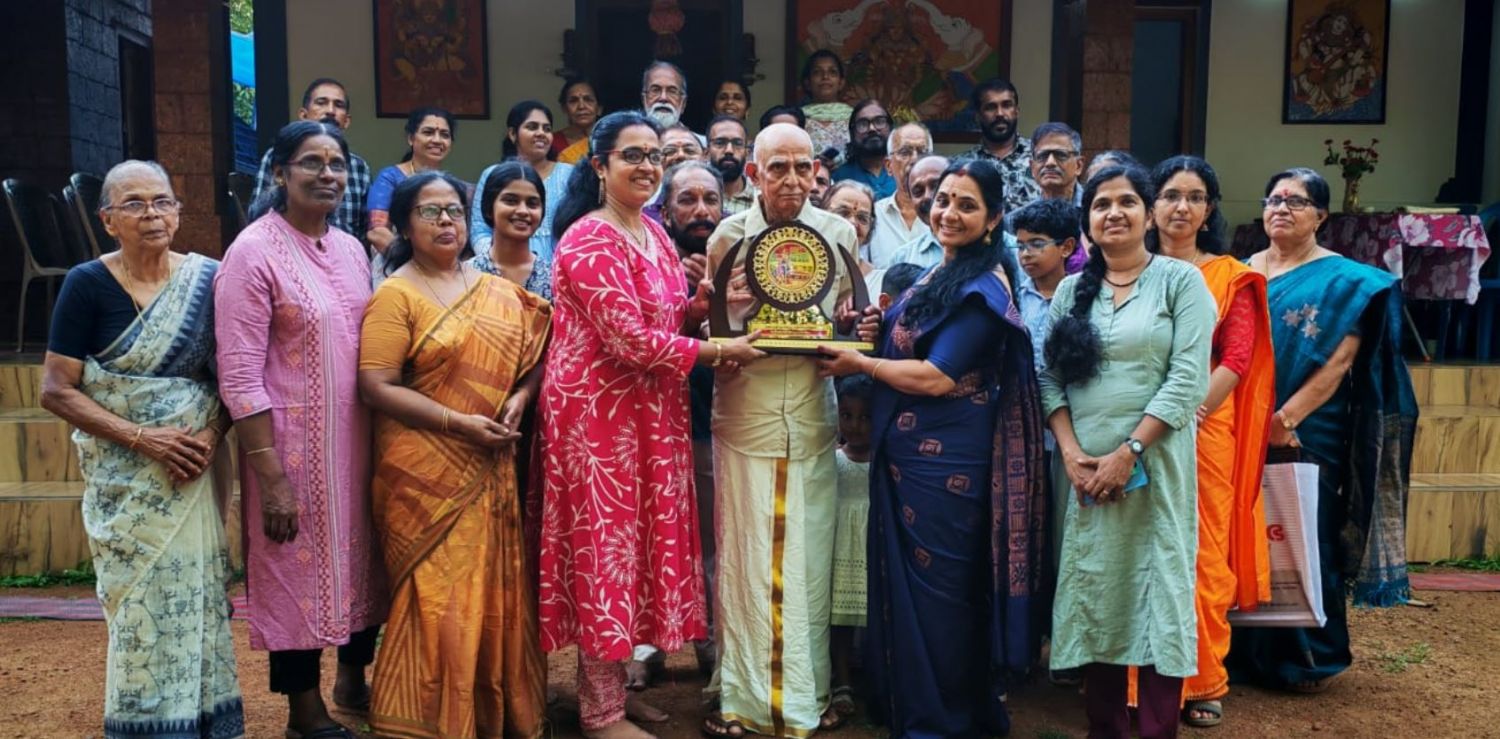 നർത്തകി ഷീജാ ശിവദാസിന് നാടിന്റെ ഹൃദയാദരം