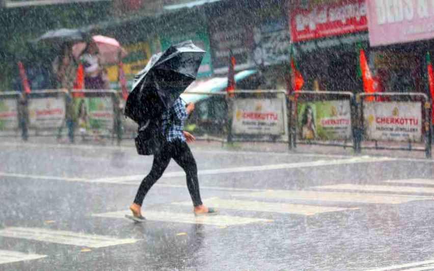 ഡിറ്റ്വാ ചുഴലിക്കാറ്റ്; കേരളത്തിൽ ഇന്നും നാളെയും കനത്തമഴ