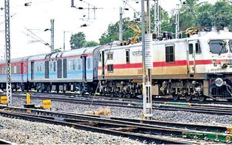 ജോലാർപ്പേട്ട-കോയമ്പത്തൂർ റൂട്ടിൽ 130 കിലോമീറ്റർ വേഗത്തിൽ തീവണ്ടിയുടെ പരീക്ഷണ ഓട്ടം