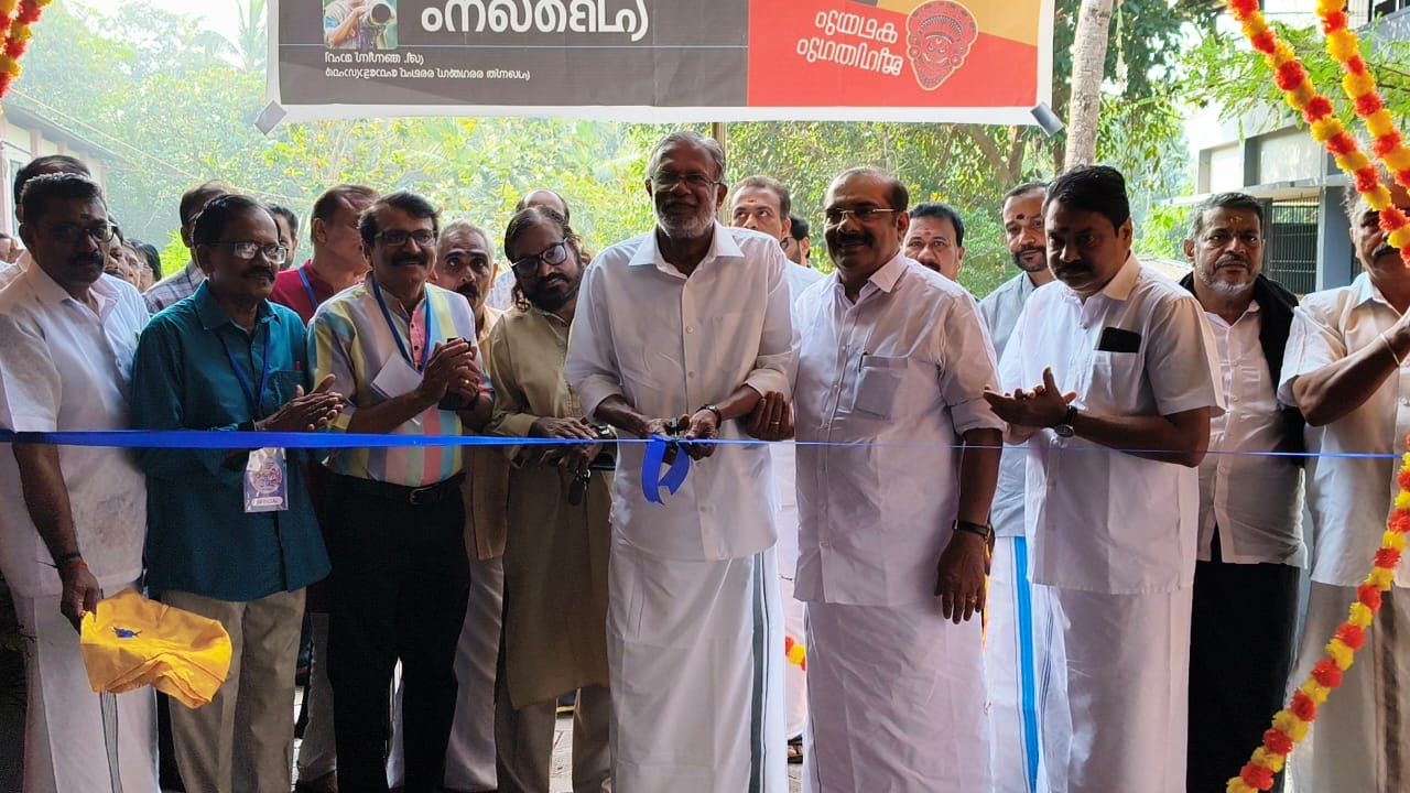 whatsapp-image-2025-11-29-at-22.27.14_99a2901c