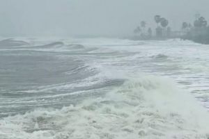 ഡിറ്റ് വാ ചുഴലിക്കാറ്റ്: തമിഴ്‌നാട്ടില്‍ കനത്തമഴ; ചെന്നൈയിൽ നിന്നുള്ള 47 വിമാനങ്ങൾ റദ്ദാക്കി