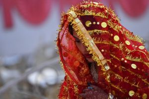 കാമുകനെ വീട്ടുകാർ കൊന്നു; നാന്ദേഡിൽ യുവതി മൃതദേഹത്തെ വിവാഹംചെയ്തു