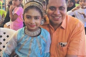 സാറ നിറഞ്ഞാടി ഷംസി അങ്കിളിന് ആത്മനിർവൃതി :ചാലക്കര പുരുഷു