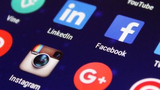 16 വയസ്സിന് താഴെയുള്ളവർക്ക് ഇനി സോഷ്യൽ മീഡിയ ഇല്ല! 'ജനറേഷൻ ആൽഫയെ' രക്ഷിക്കാൻ കടുത്ത നിയമവുമായി ഓസ്‌ട്രേലിയ