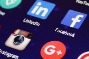 16 വയസ്സിന് താഴെയുള്ളവർക്ക് ഇനി സോഷ്യൽ മീഡിയ ഇല്ല! 'ജനറേഷൻ ആൽഫയെ' രക്ഷിക്കാൻ കടുത്ത നിയമവുമായി ഓസ്‌ട്രേലിയ